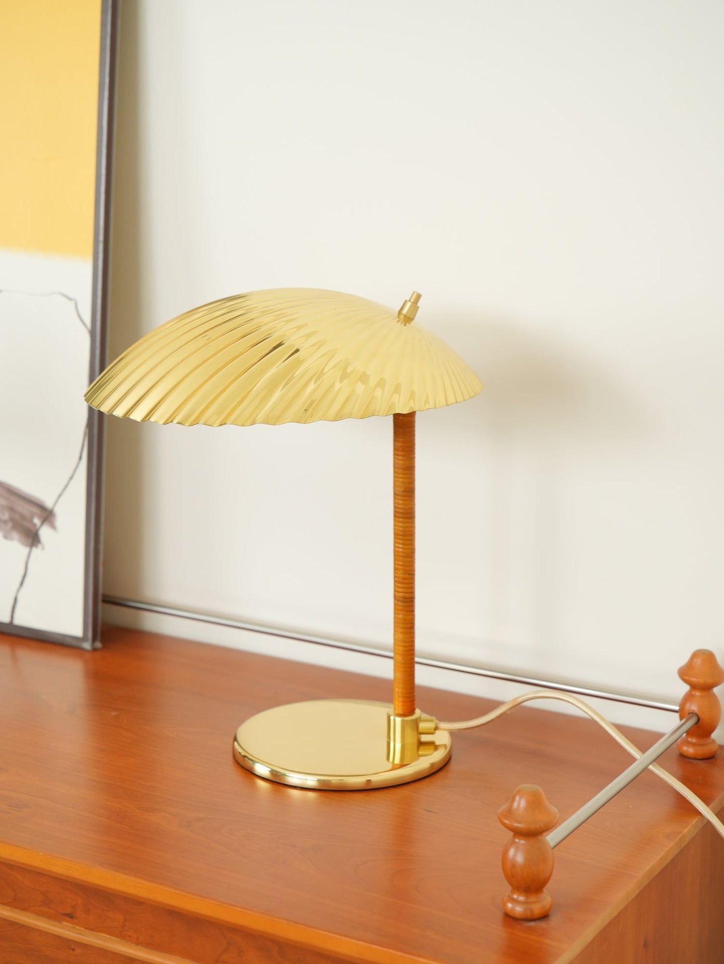 Brass Shell Table Lamp | Brass | Silver