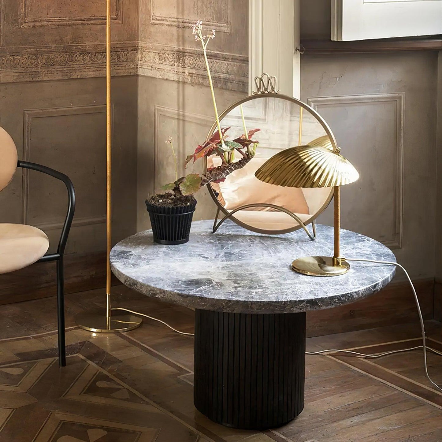 Brass Shell Table Lamp | Brass | Silver