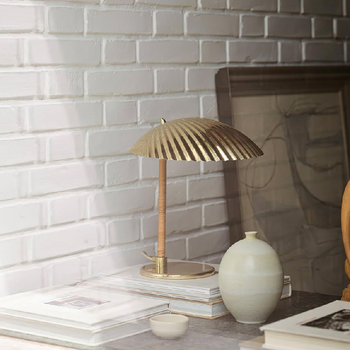 Brass Shell Table Lamp | Brass | Silver