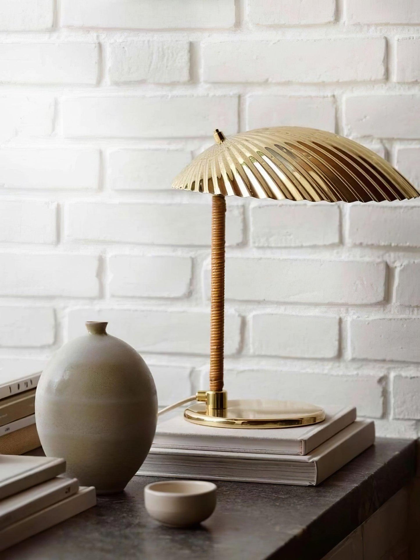 Brass Shell Table Lamp | Brass | Silver