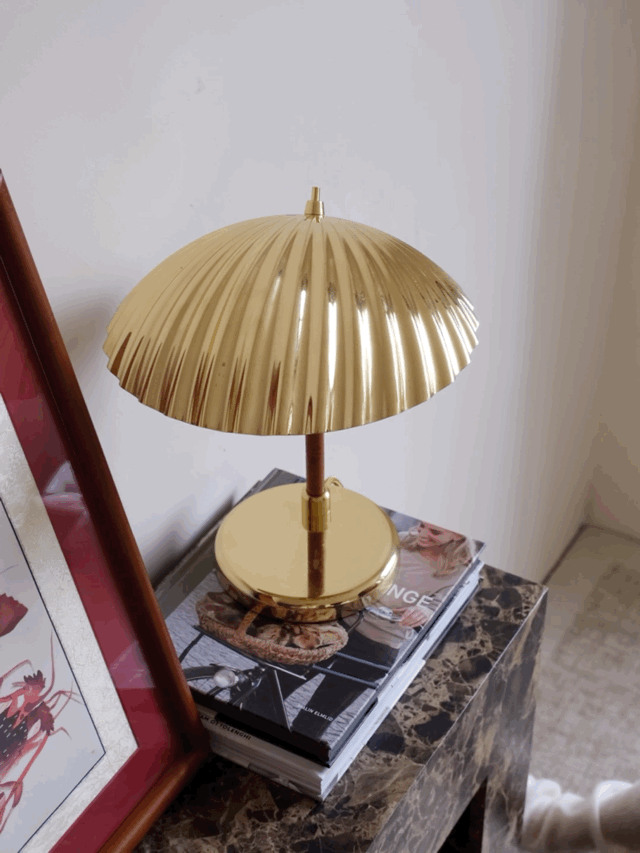 Brass Shell Table Lamp | Brass | Silver