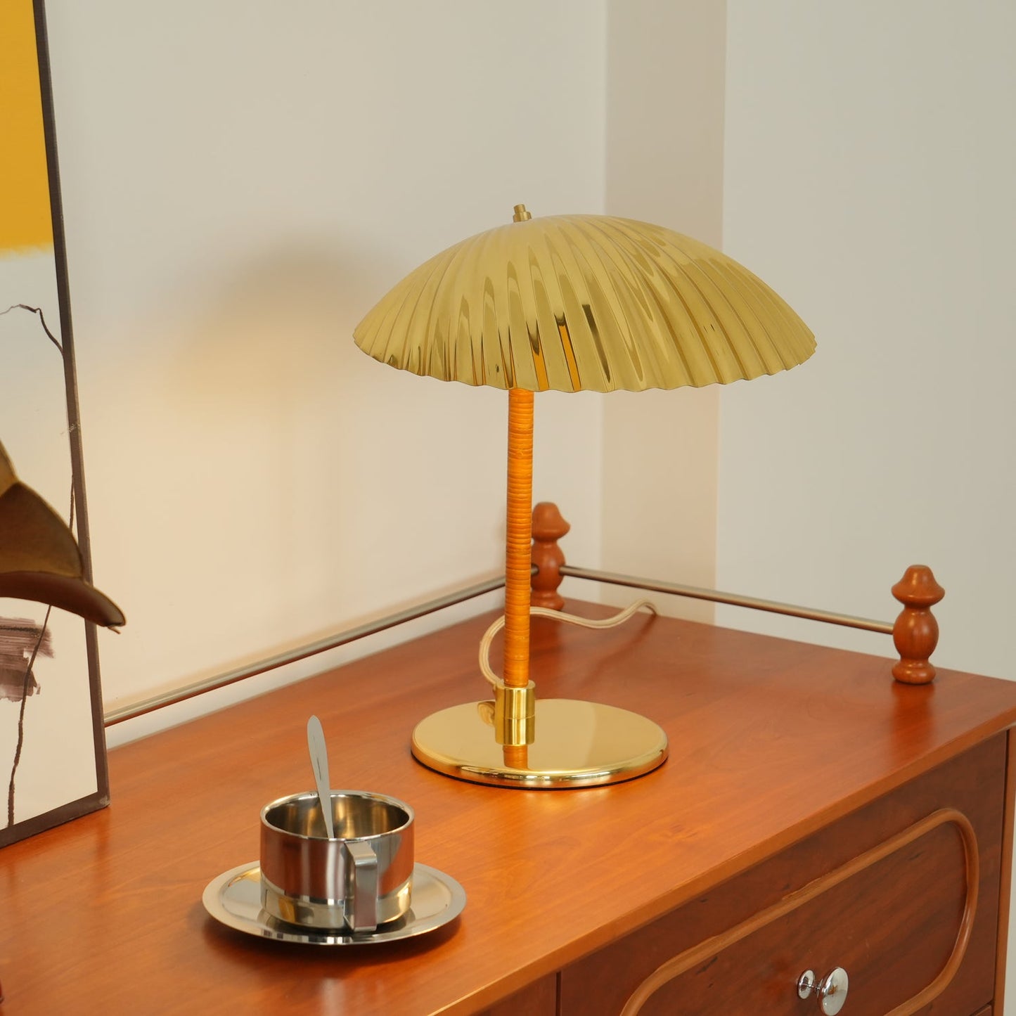 Brass Shell Table Lamp | Brass | Silver