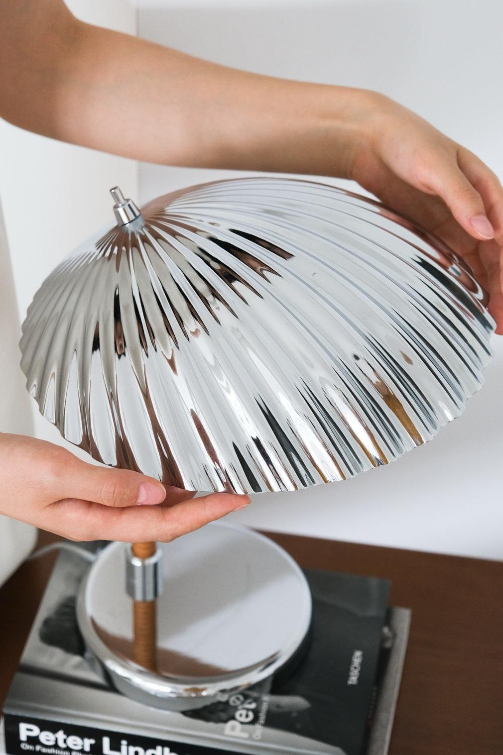 Brass Shell Table Lamp | Brass | Silver