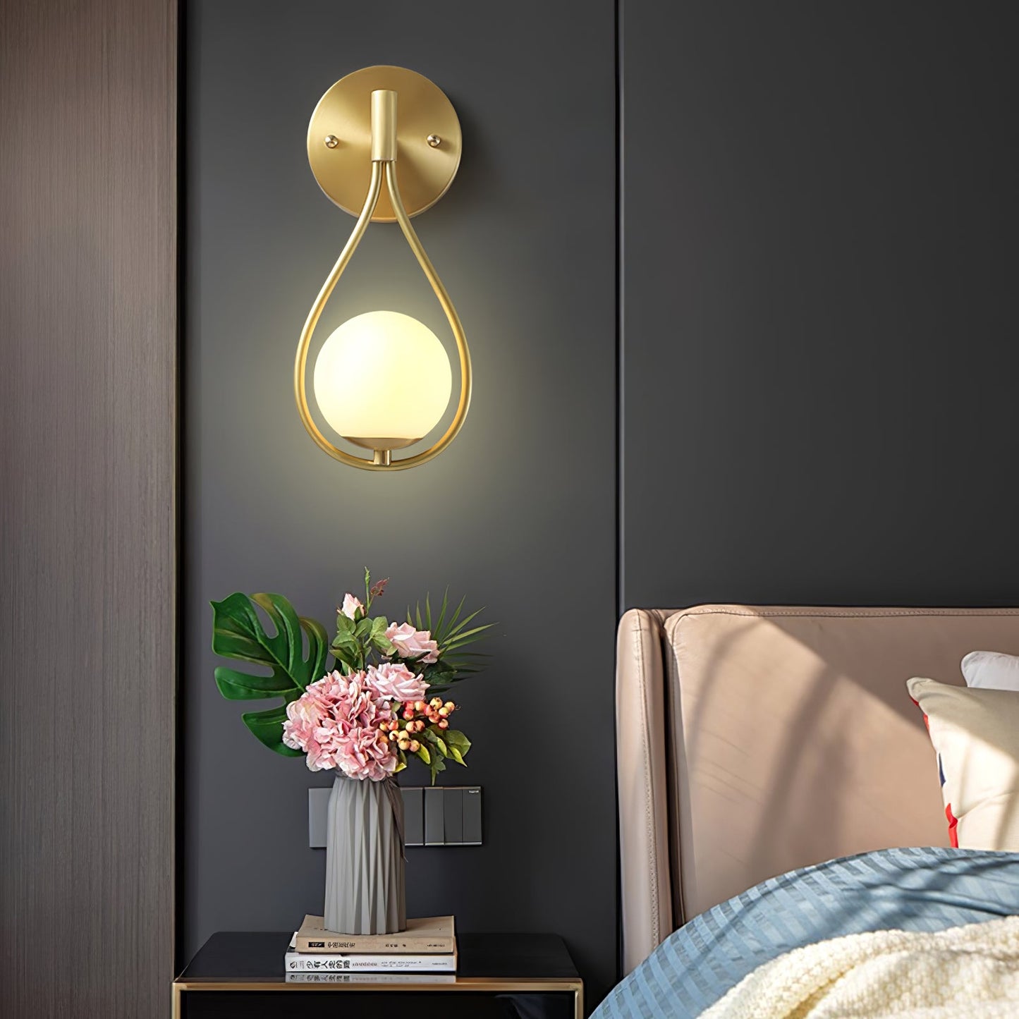 Brass Wall Lamp Set | Vintage Industrial Design | Set of 2