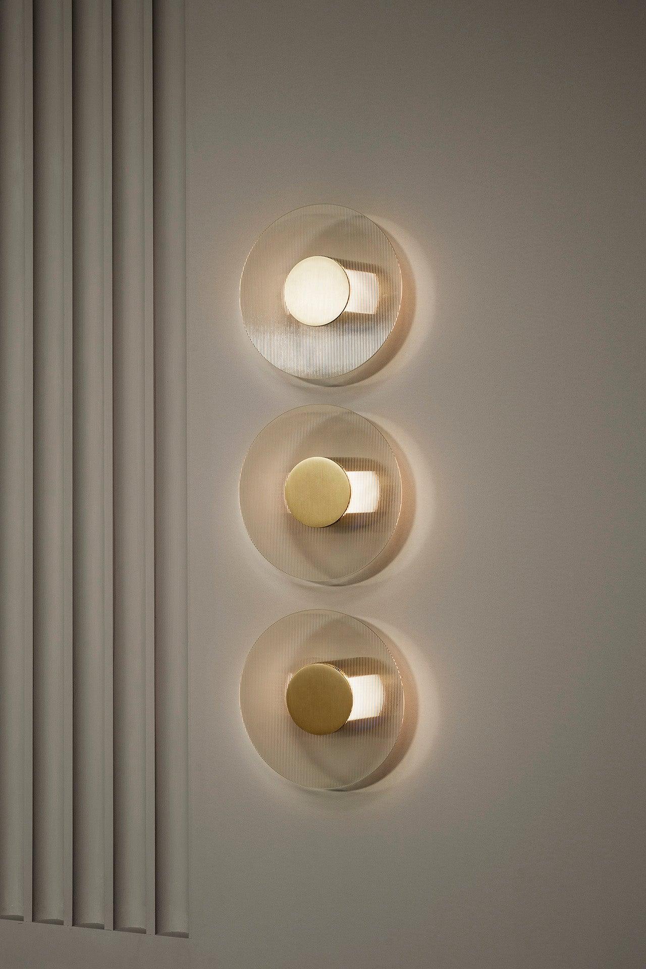 Button Wall Lamp | Brass Structure | Gold