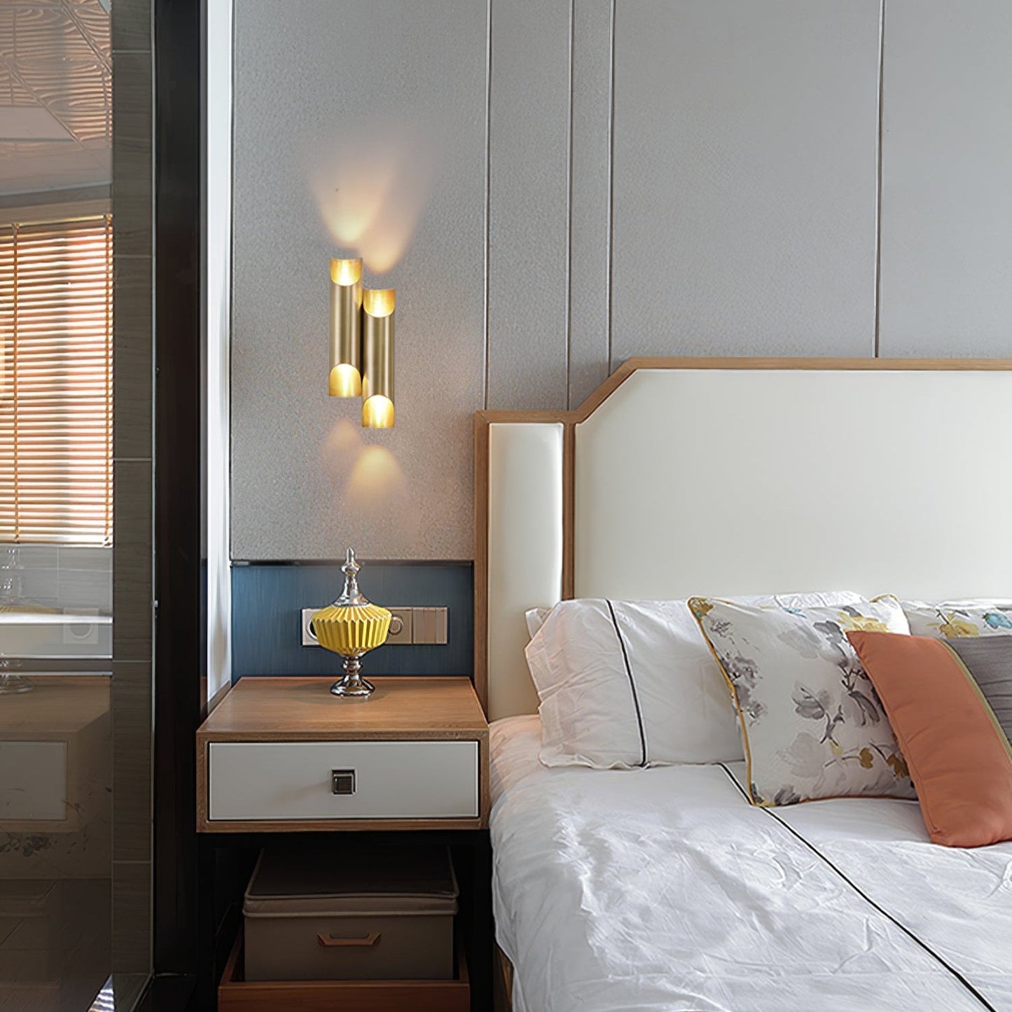 Callahan Brass Wall Lamp | Brass | Dual-tube design