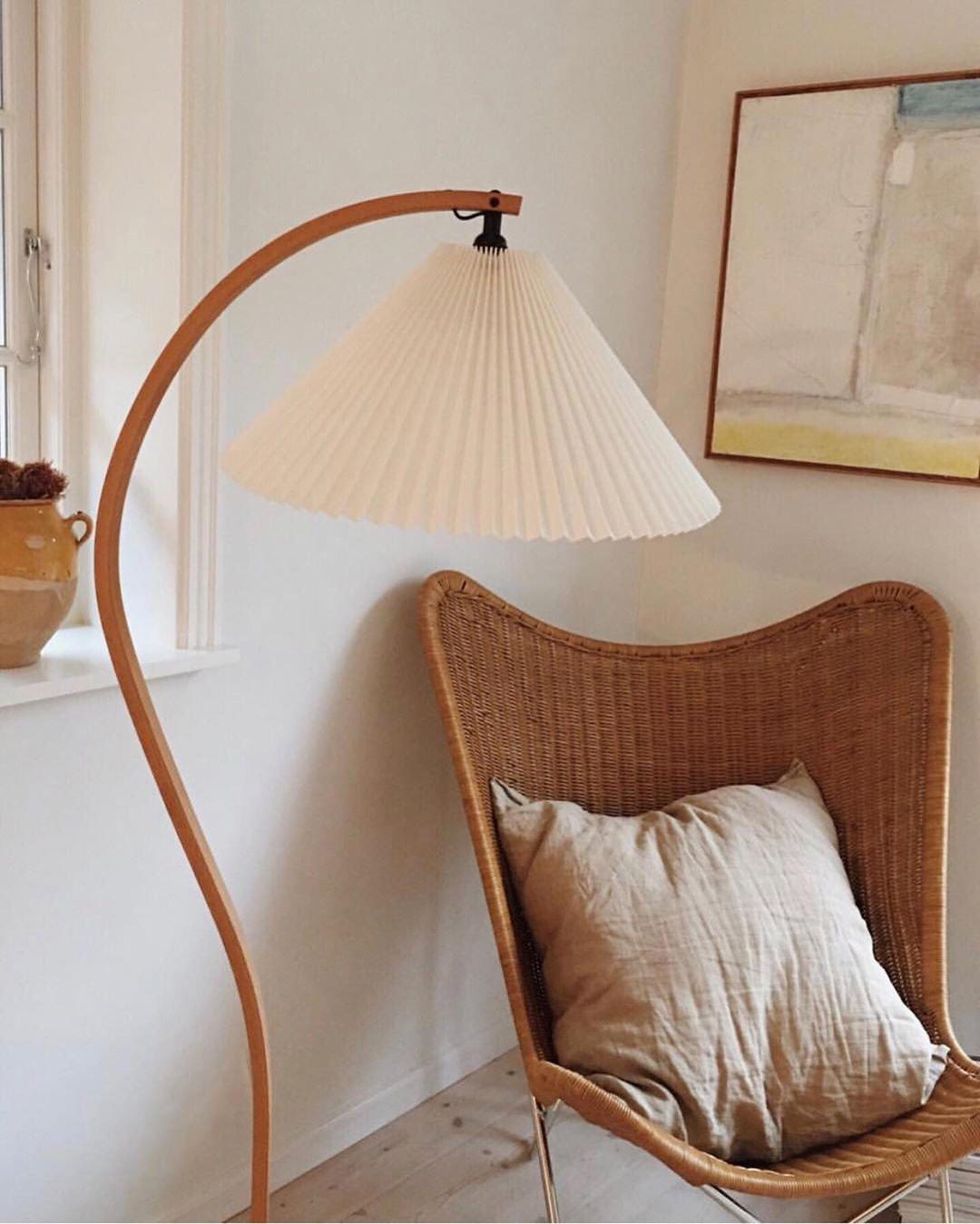 Mid-Century Floor Lamp | Beech Wood & Linen | White, Beige, Brown