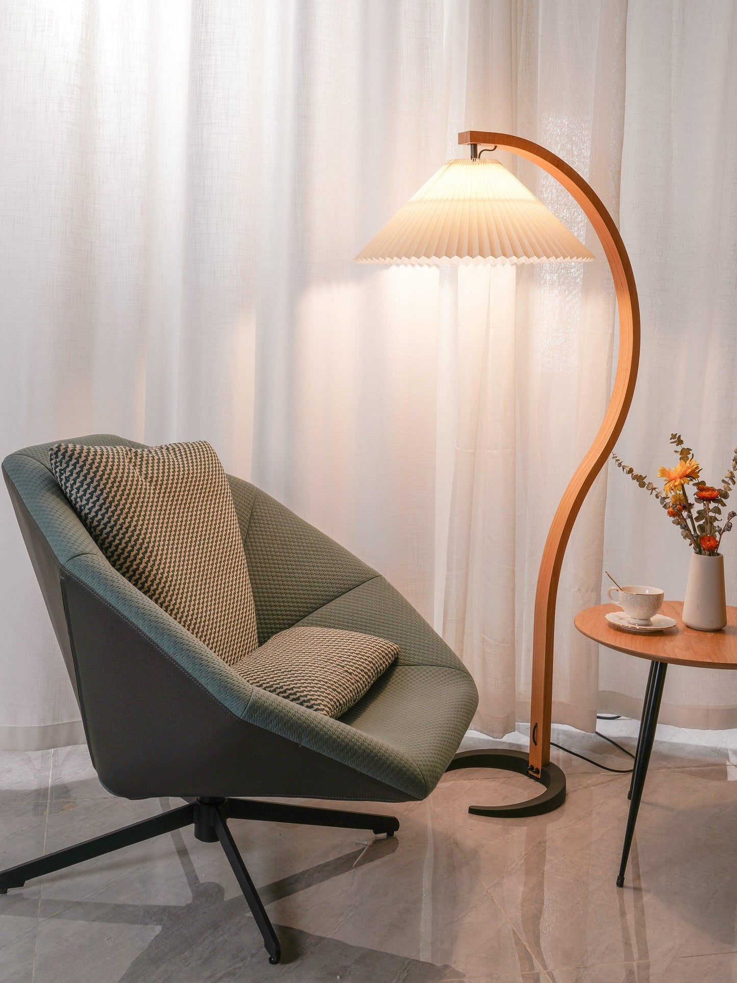 Mid-Century Floor Lamp | Beech Wood & Linen | White, Beige, Brown