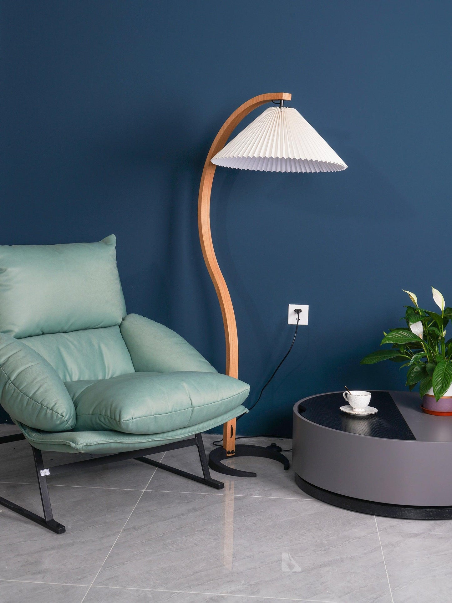 Mid-Century Floor Lamp | Beech Wood & Linen | White, Beige, Brown