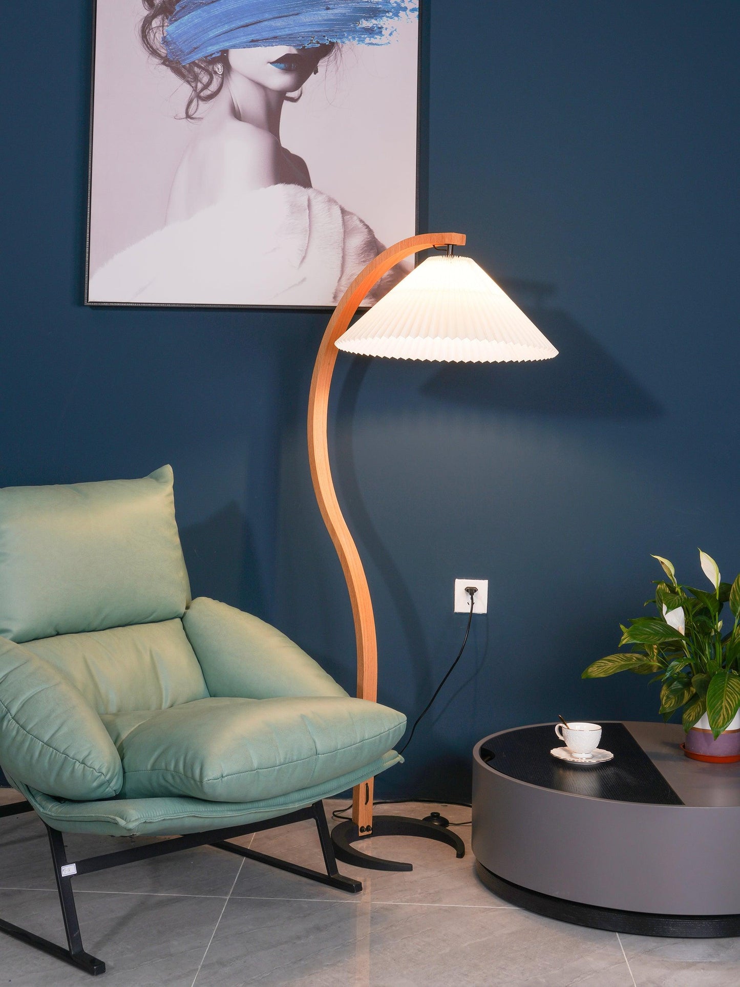 Mid-Century Floor Lamp | Beech Wood & Linen | White, Beige, Brown