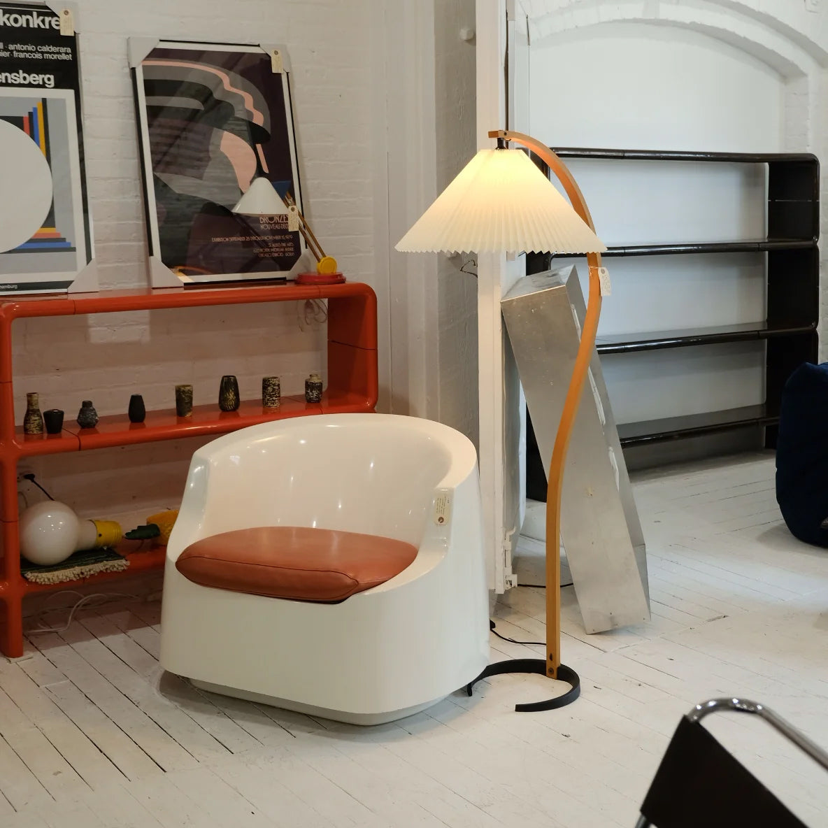 Mid-Century Floor Lamp | Beech Wood & Linen | White, Beige, Brown