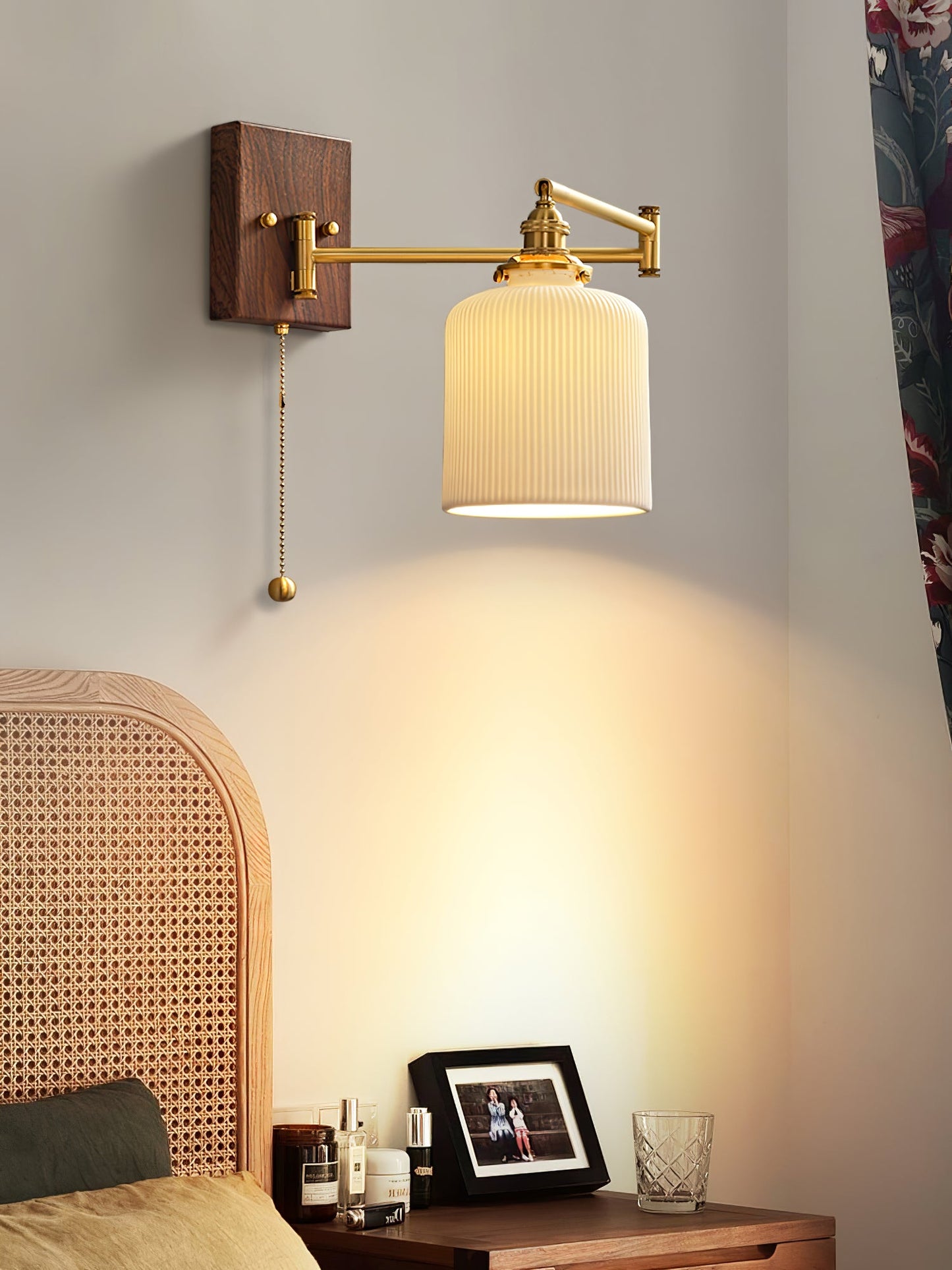 Ceramic Wall Lamp | Geometry Design | White