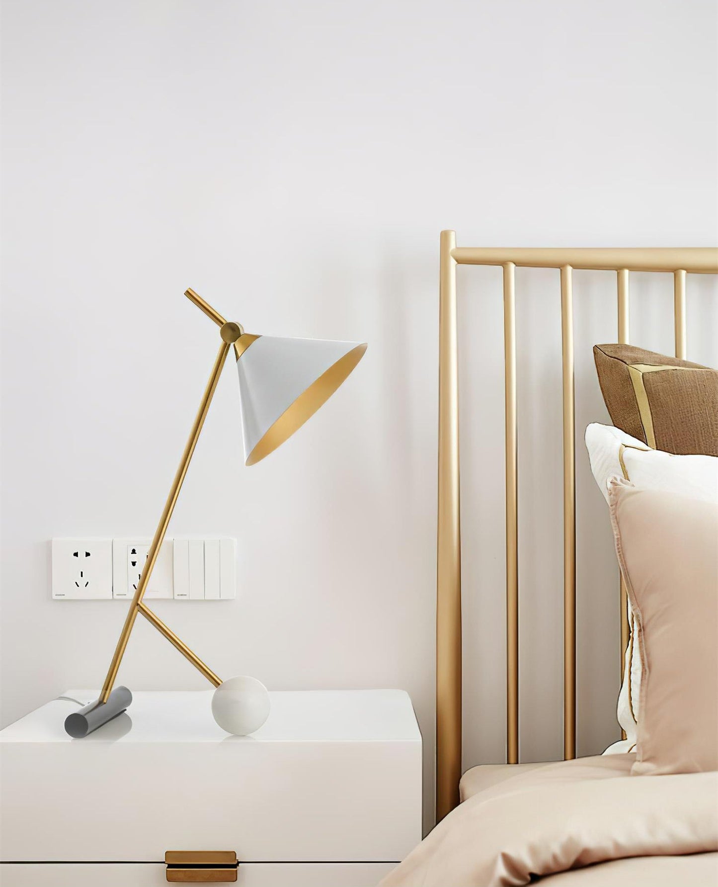 Cleo Table Lamp | Iron & Marble | Gold, Black, White