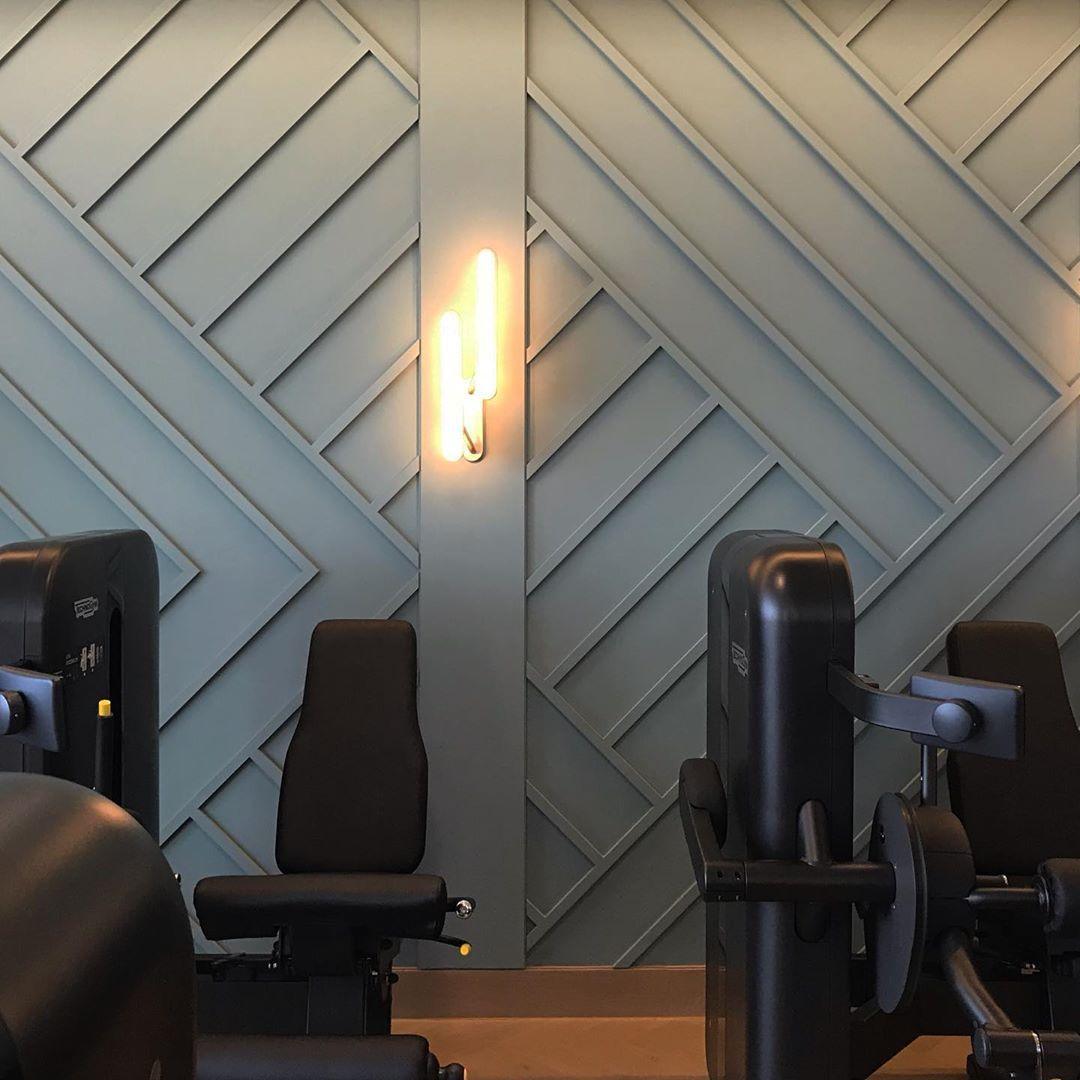 Colt Wall Light | Brass, Acrylic | Polished Brass