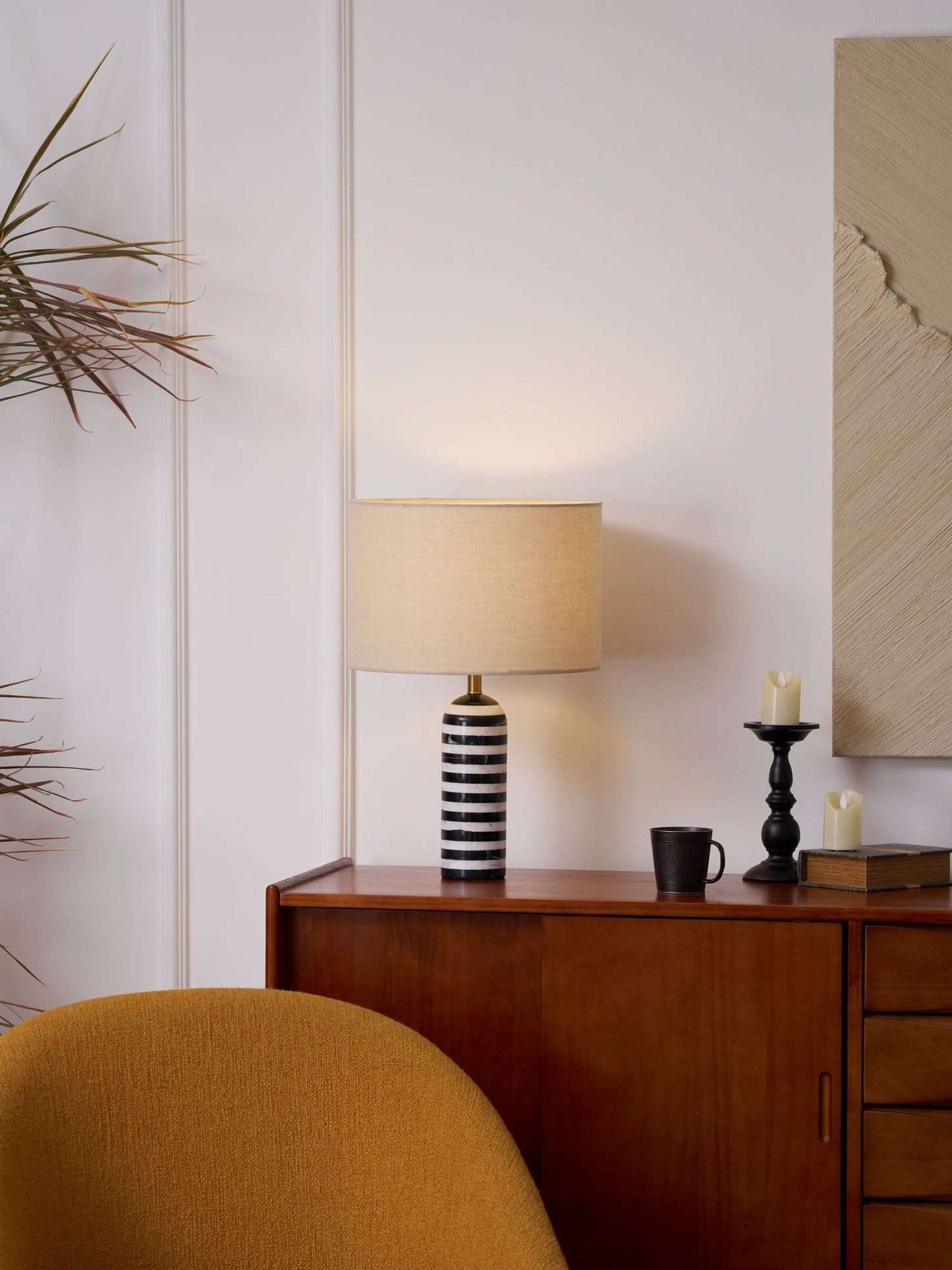 Tuxedo Table Lamp | Black and White Marble | 30cm Diameter