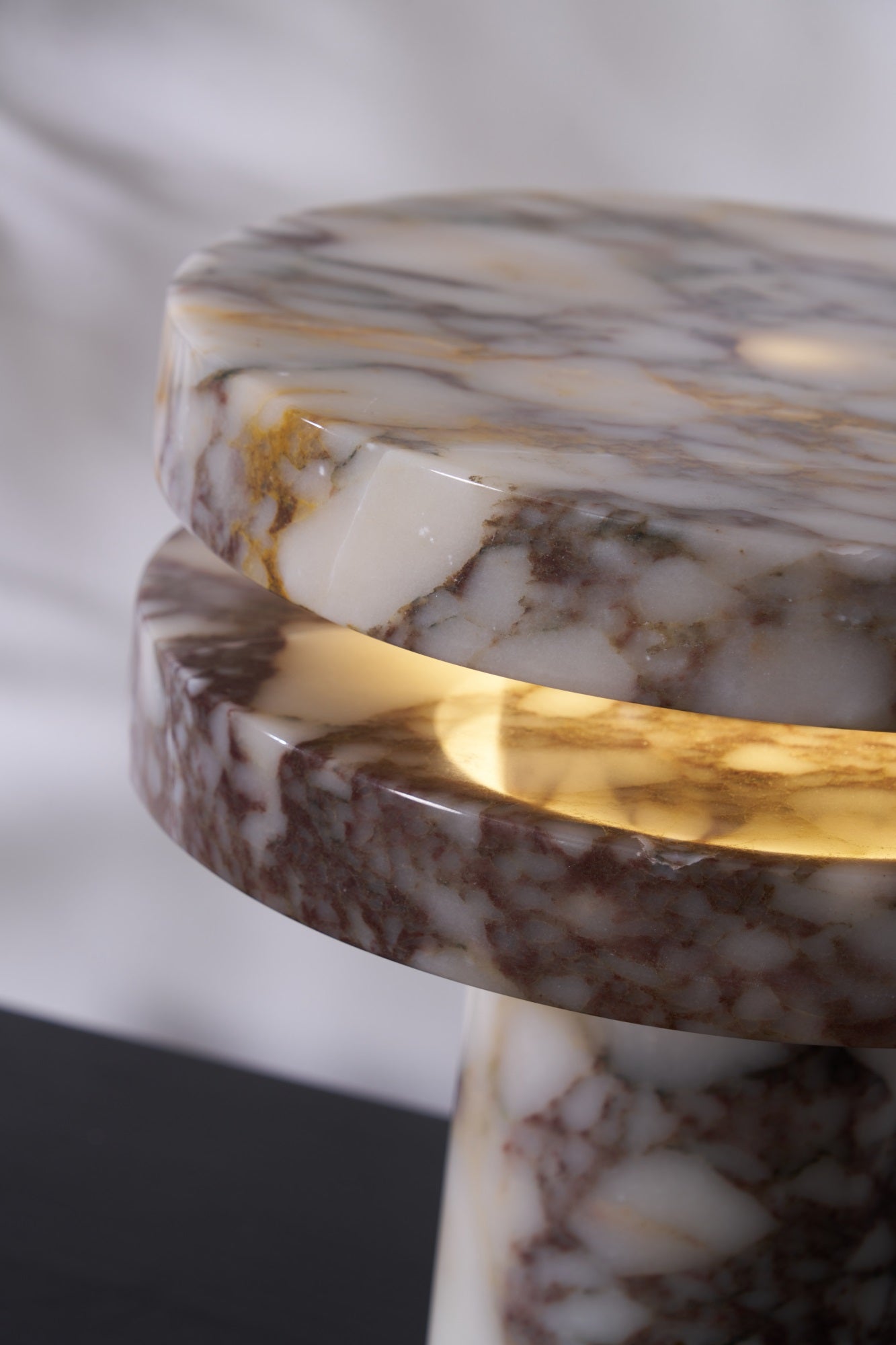 Altar Table Lamp | Marble | Bvlgari Red & White