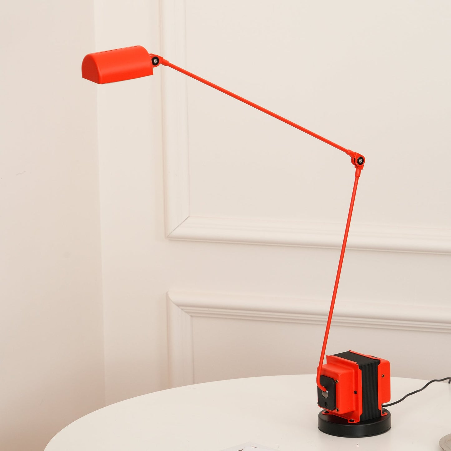 Dynamo Table Lamp | Rotating Diffuser | Dimmable LED