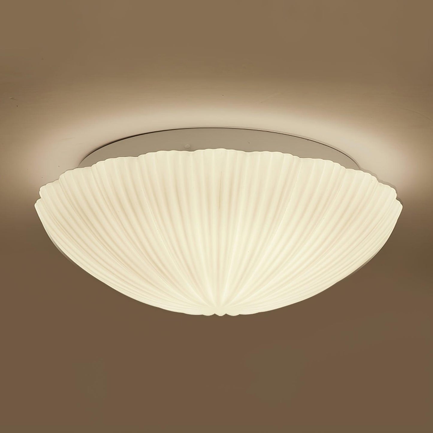 Seashell Ceiling Lamp | Integrated LED | White | 25cm/35cm Diameter