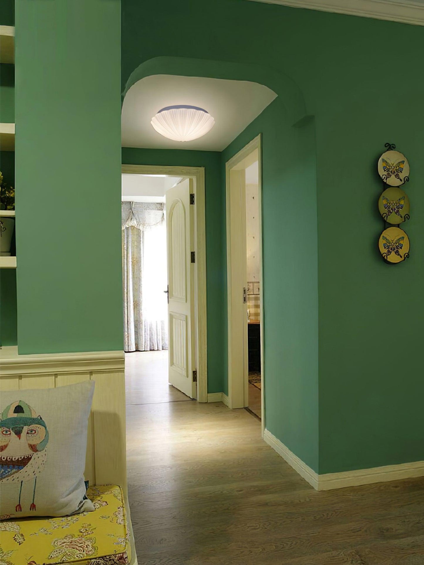 Seashell Ceiling Lamp | Integrated LED | White | 25cm/35cm Diameter