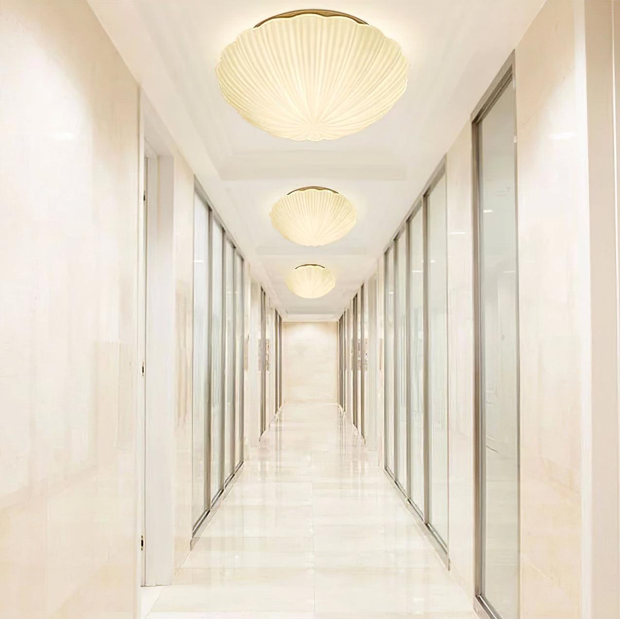 Seashell Ceiling Lamp | Integrated LED | White | 25cm/35cm Diameter