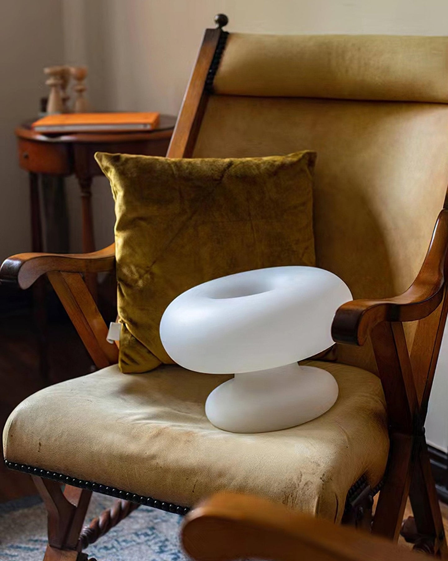 Donut Table Lamp | Frosted Glass & Metal | White