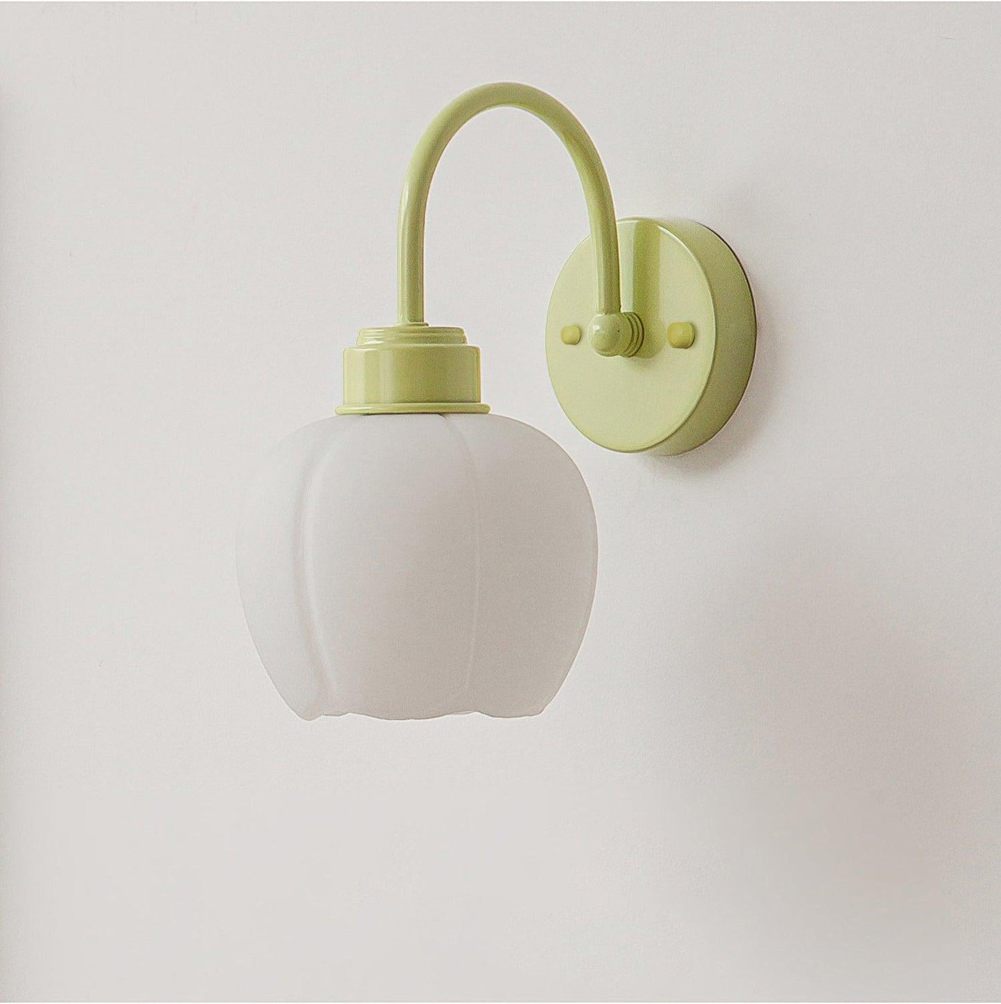 Enchanting Wall Light | Flower Design | Green/White