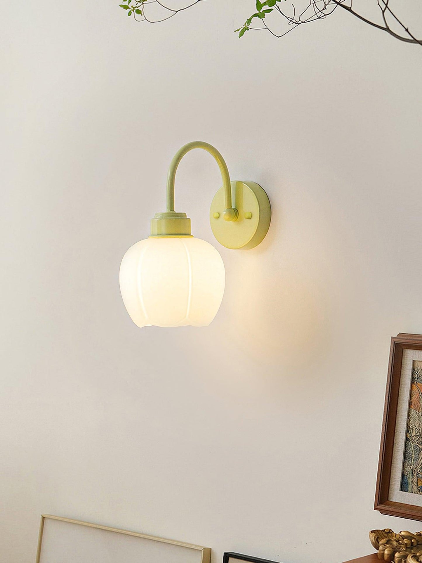 Enchanting Wall Light | Flower Design | Green/White