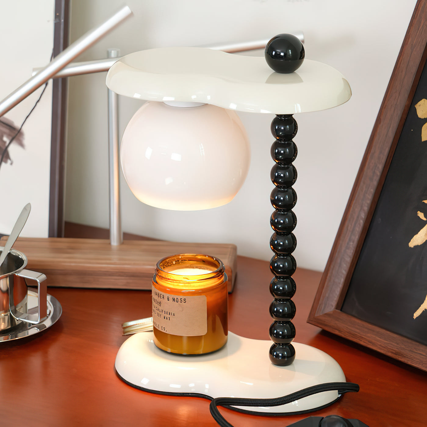 Everalda Table Lamp | Metal & Glass | Green+Red, Red+Black, Beige+Black, Beige