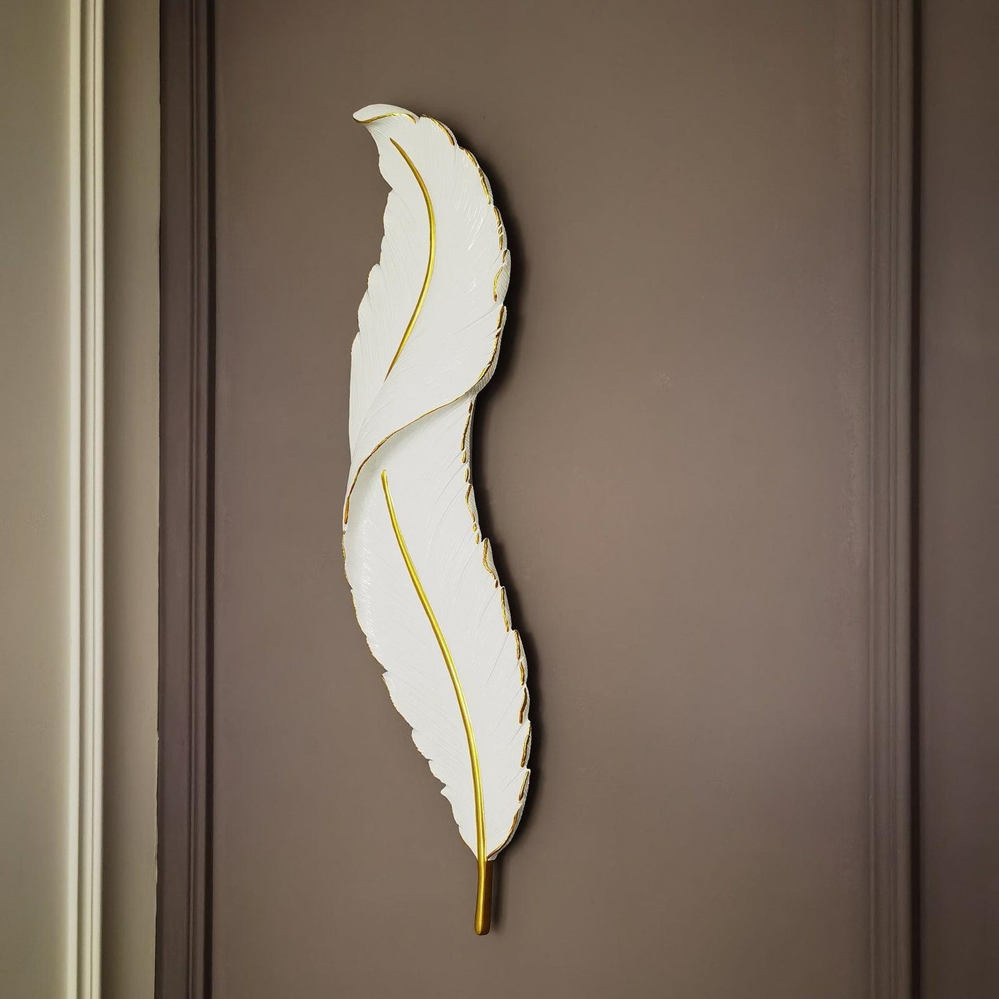 Feather Wall Lamp | Resin | Gold, White