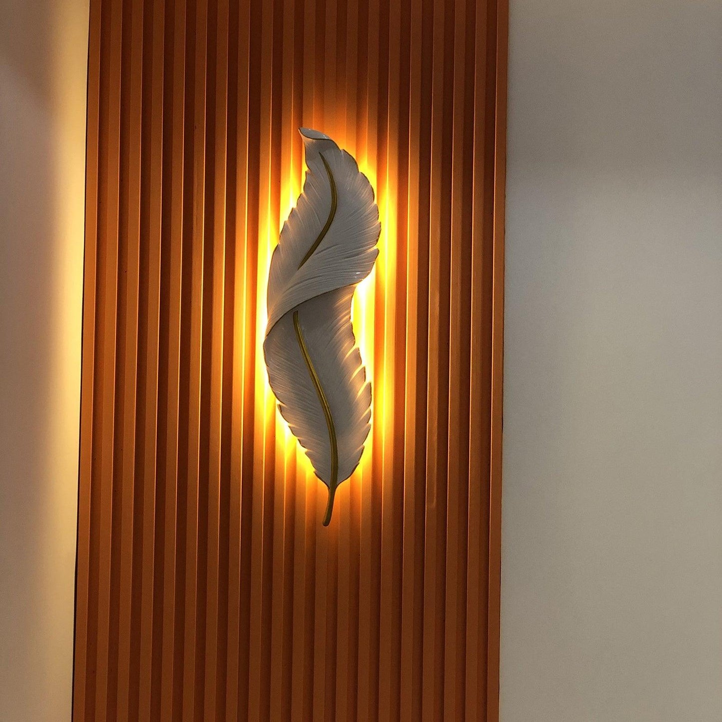 Feather Wall Lamp | Resin | Gold, White