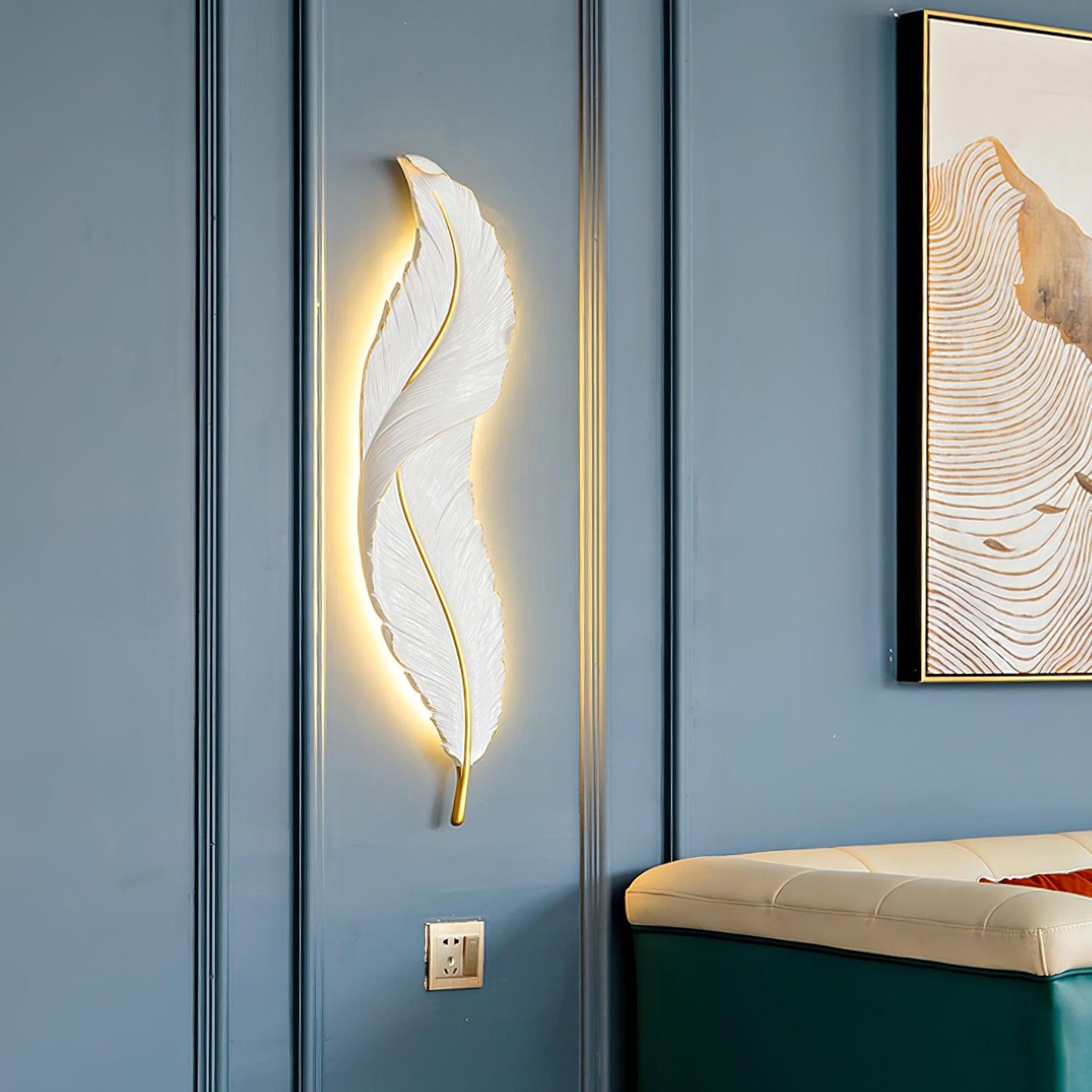 Feather Wall Lamp | Resin | Gold, White