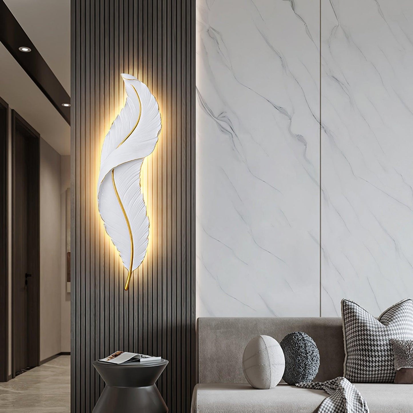 Feather Wall Lamp | Resin | Gold, White