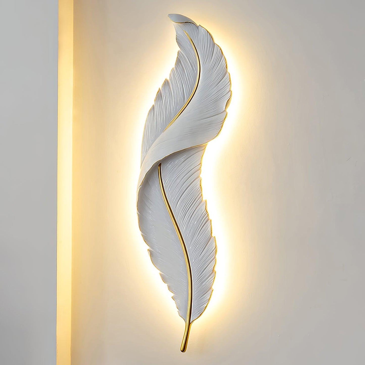 Feather Wall Lamp | Resin | Gold, White