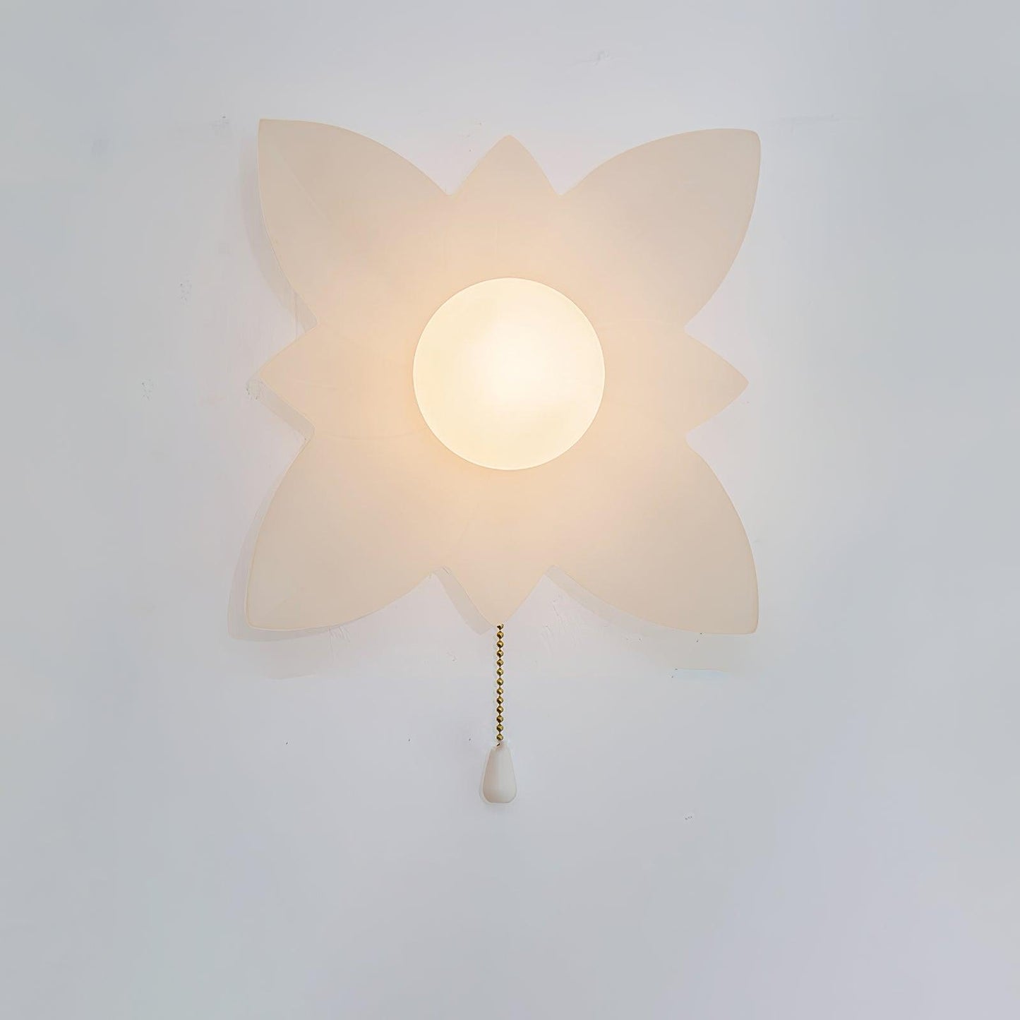 Flowers Wall Lamp | Resin & PC | White