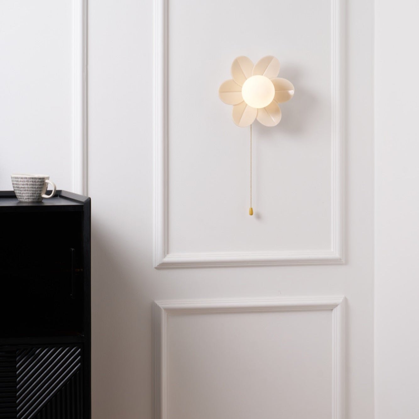 Flowers Wall Lamp | Resin & PC | White