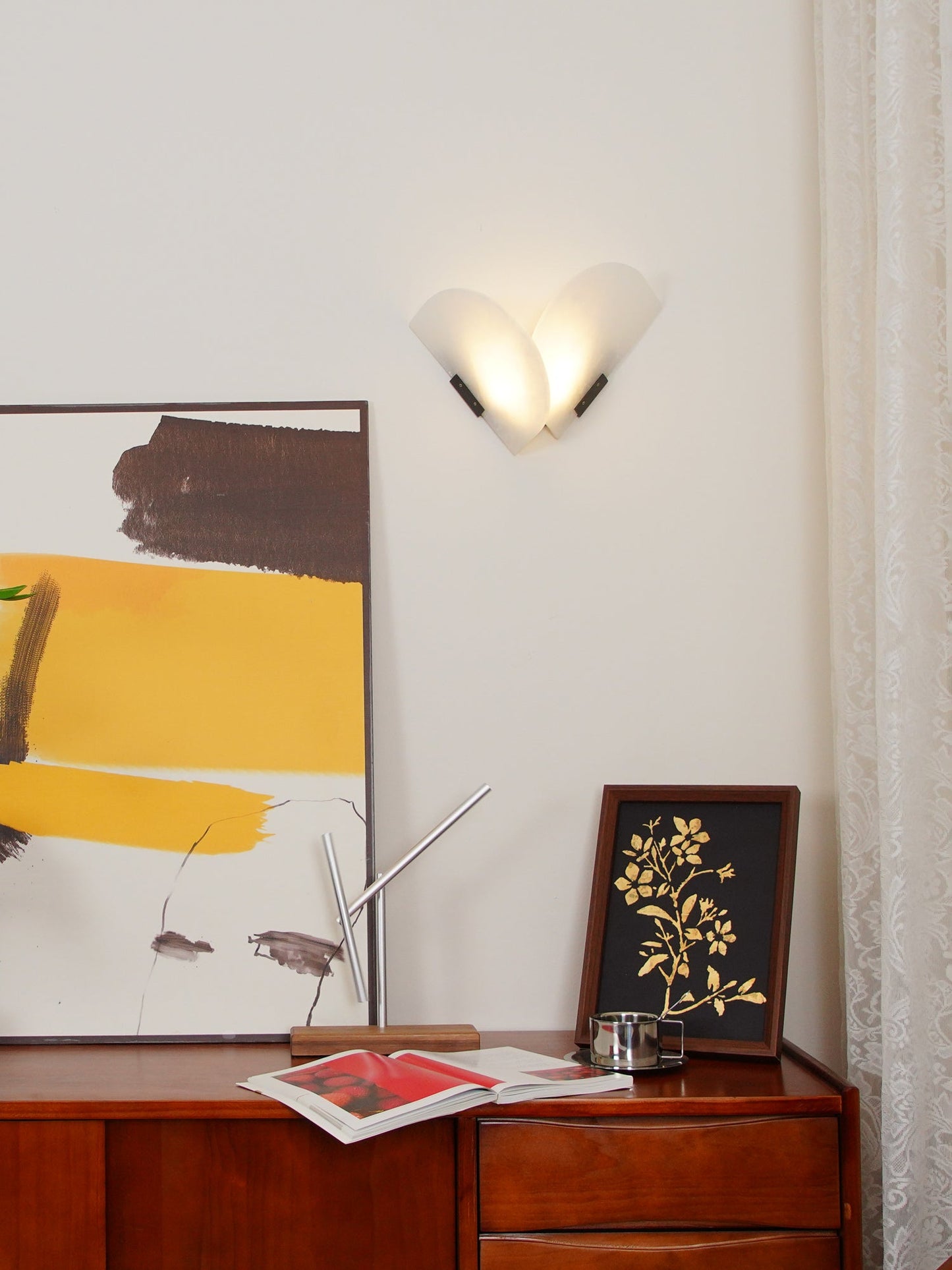 Fly Gaby Wall Lamp | Alabaster & Metal | White