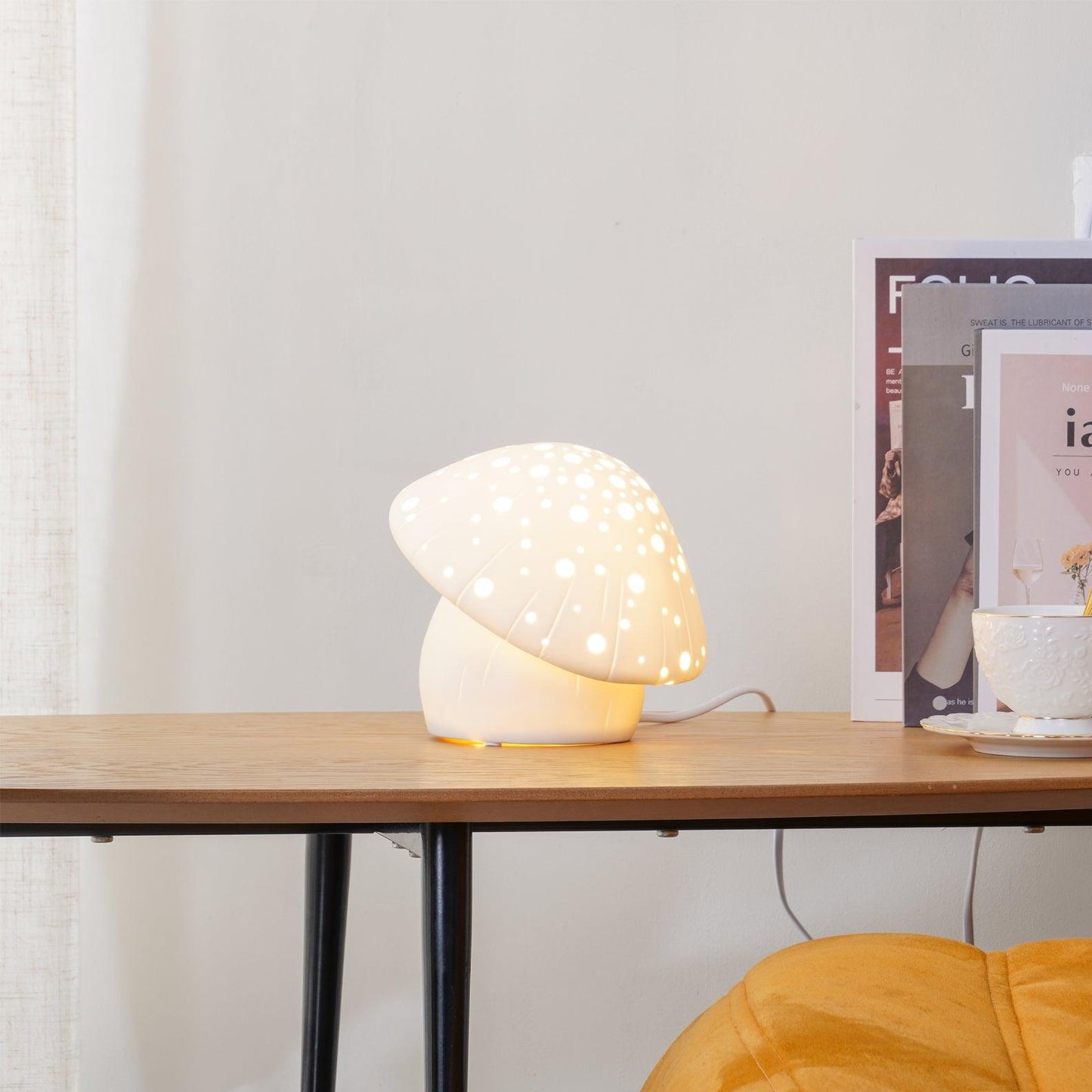 Fungo Table Lamp | Ceramic | White