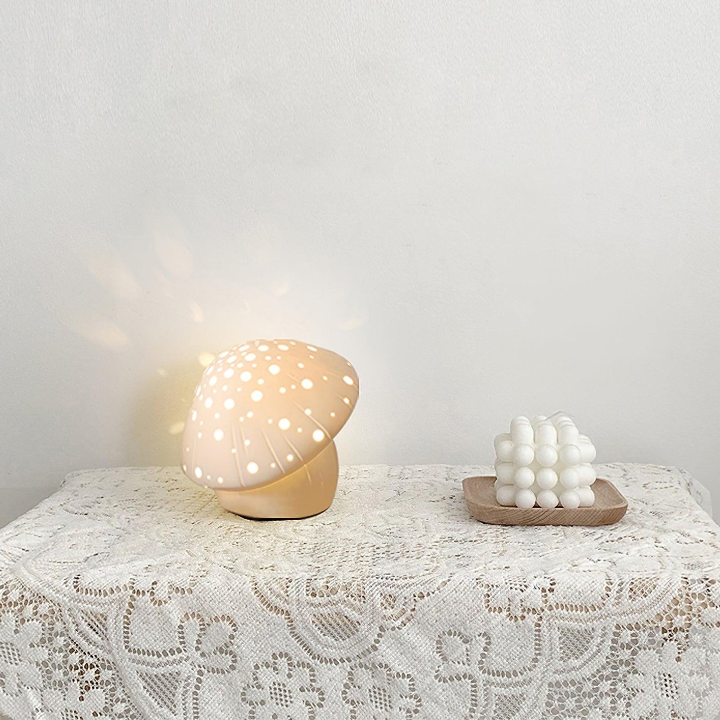 Fungo Table Lamp | Ceramic | White