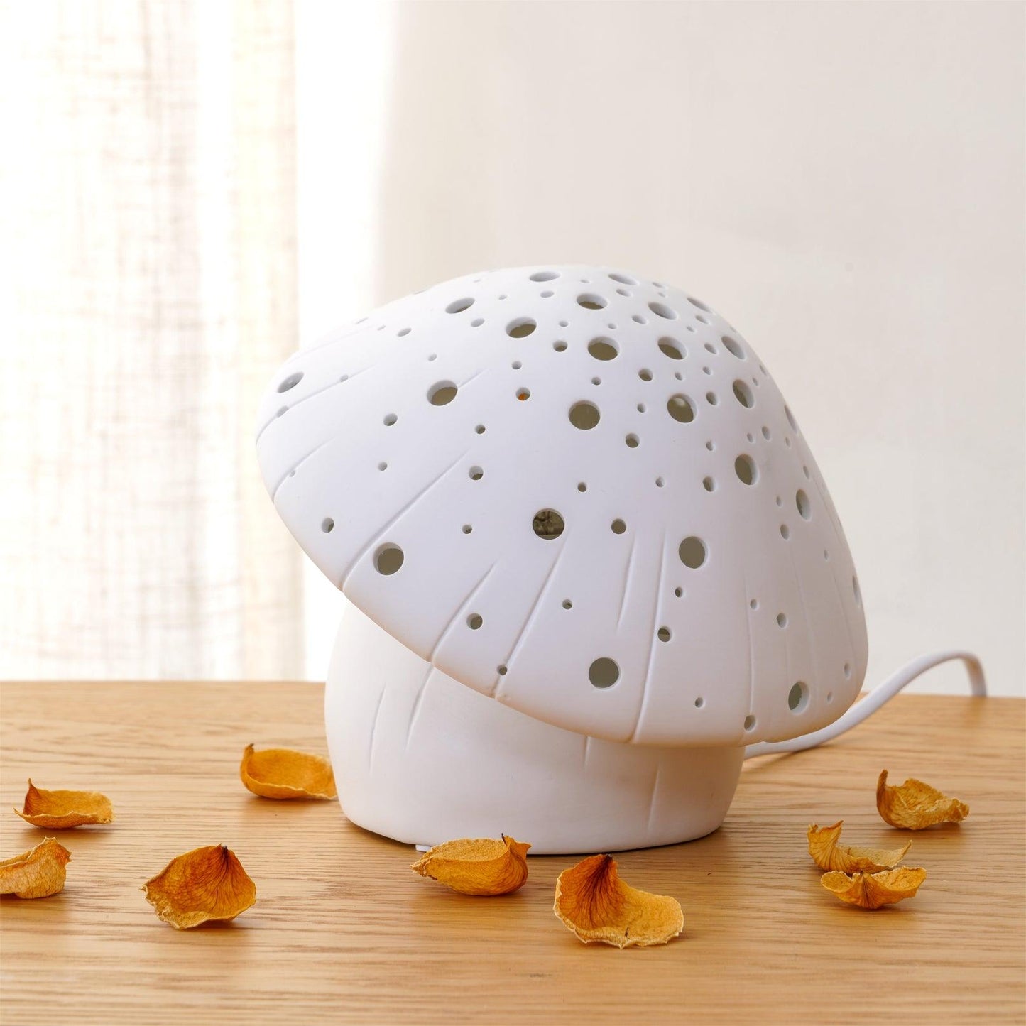 Fungo Table Lamp | Ceramic | White