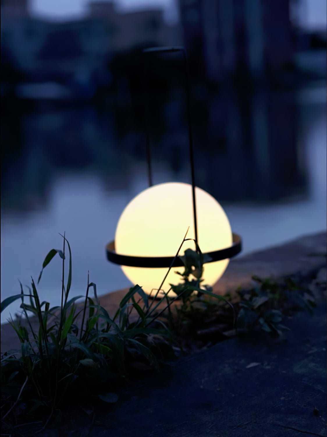 Gardens Table Lamp | Metal, Acrylic | Black