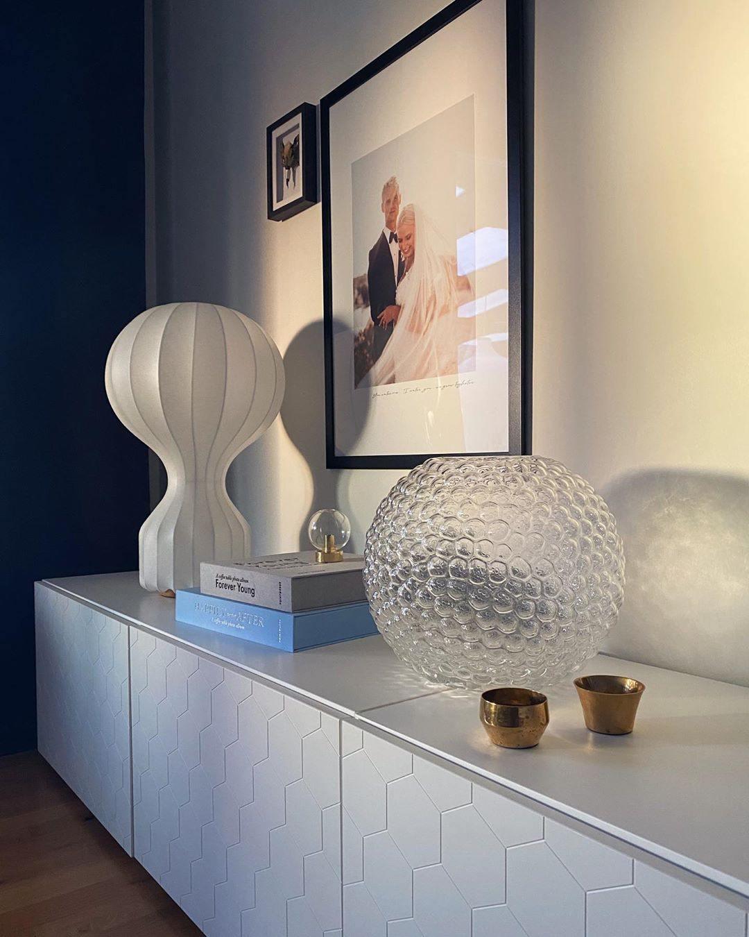 Hot Air Balloon Table Lamp | Steel & Cocoon Design | White Shade
