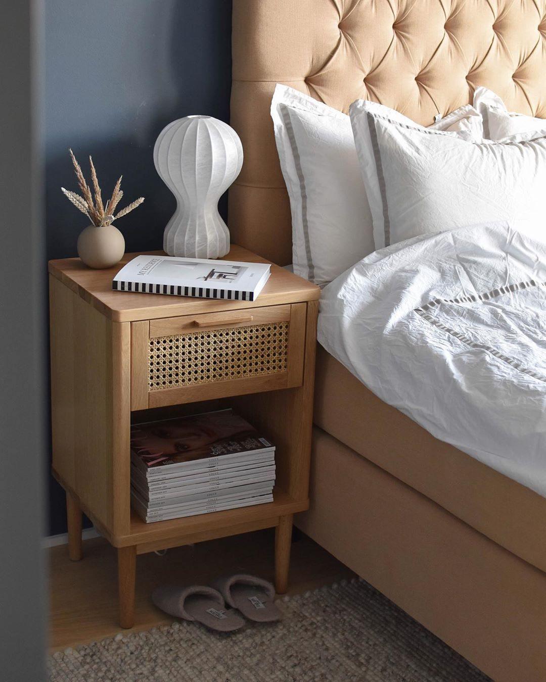 Hot Air Balloon Table Lamp | Steel & Cocoon Design | White Shade