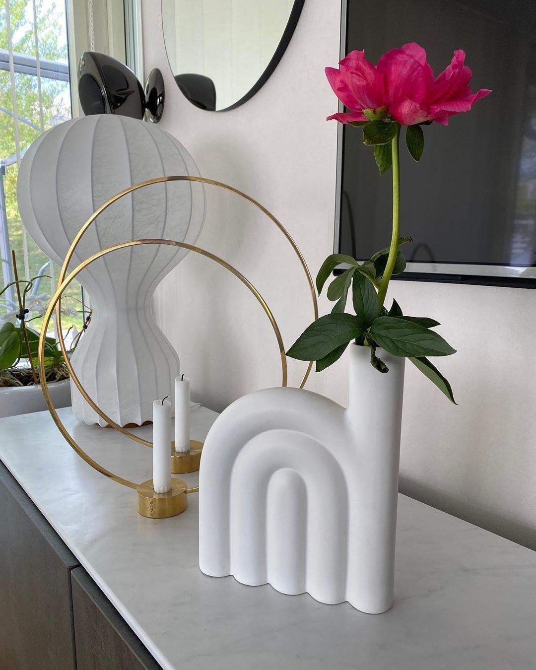 Hot Air Balloon Table Lamp | Steel & Cocoon Design | White Shade