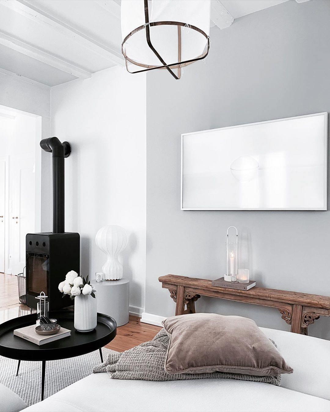 Hot Air Balloon Table Lamp | Steel & Cocoon Design | White Shade