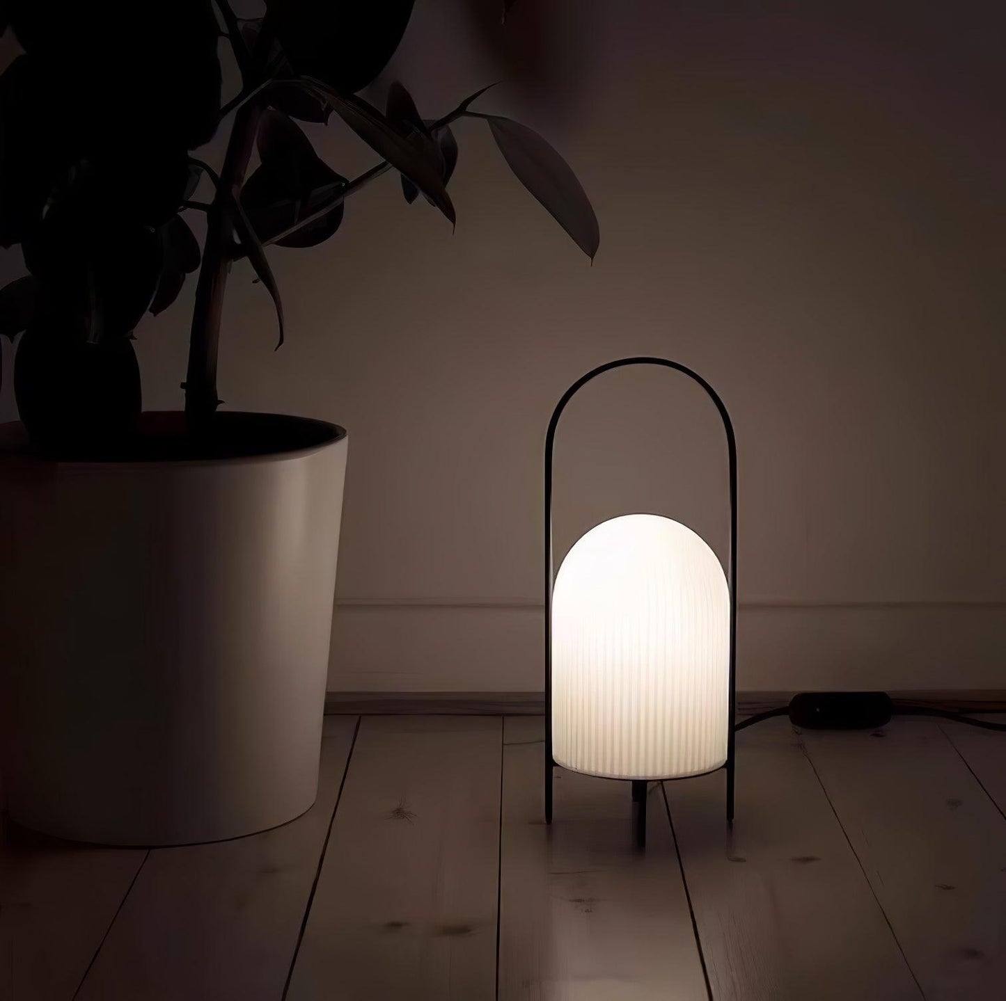 Ghost Table Lamp | Metal & Glass | White