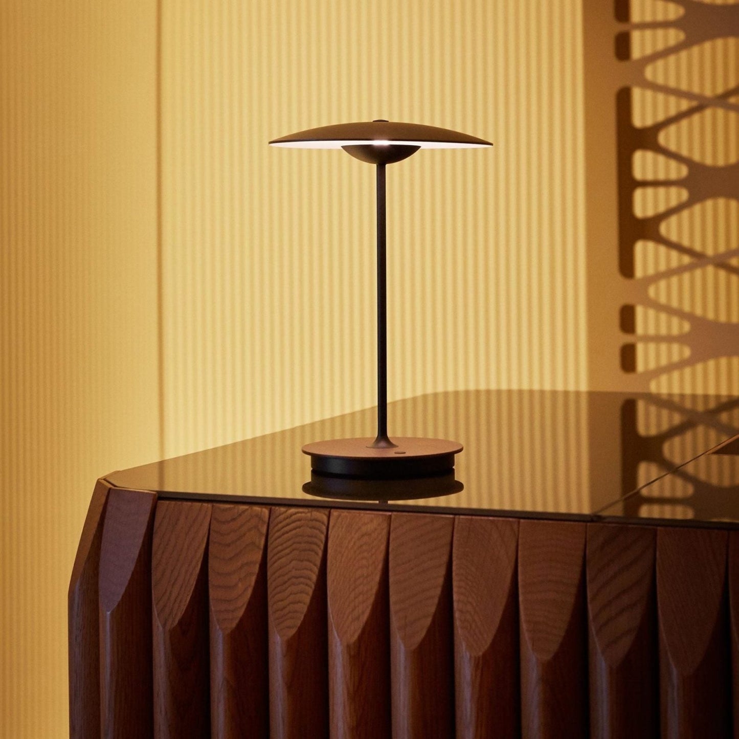 Ginger Table Light | Metal | Woodgrain and Matt Black