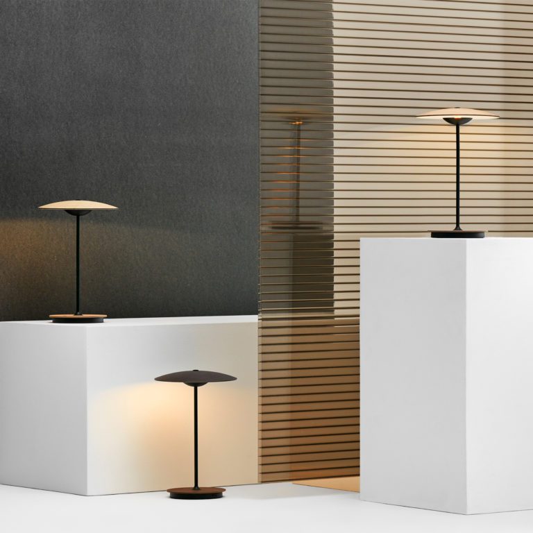 Ginger Table Light | Metal | Woodgrain and Matt Black