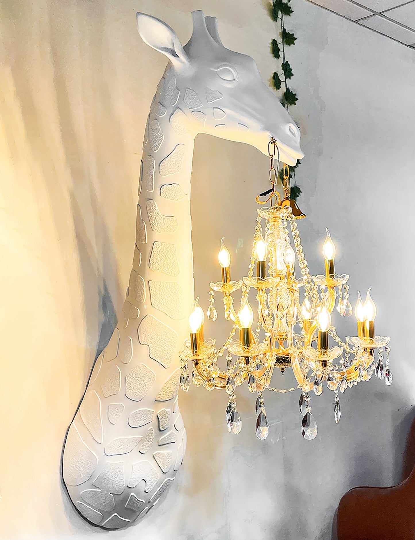 Giraffe Wall Lamp | Metal, Crystal, Fiberglass | White, Gold, Chrome, Black