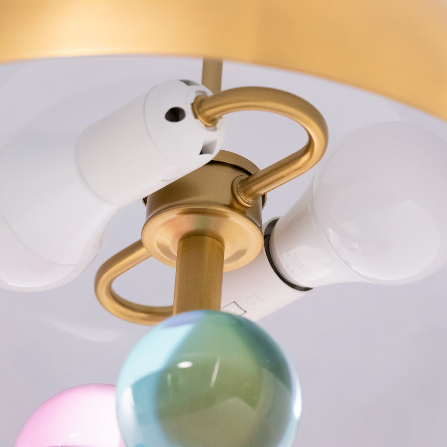 Globo Table Lamp | Copper & Marble | 32cm Diameter