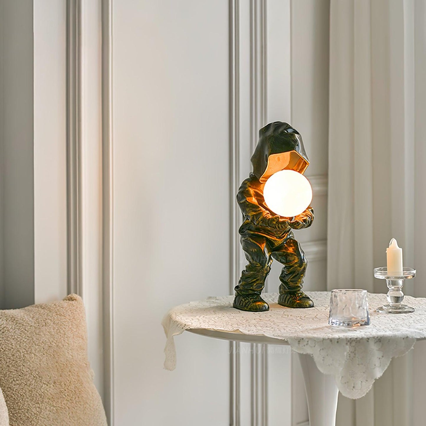 Hacker Planet Table Lamp | Metal & Resin | Black